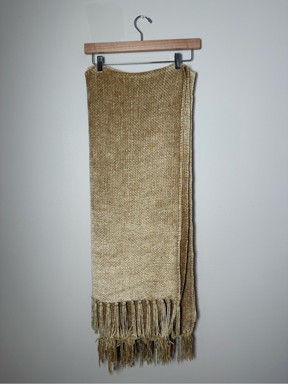 Pottery Barn Chenille Throw Blanket Tan 50” x 60” Fringe